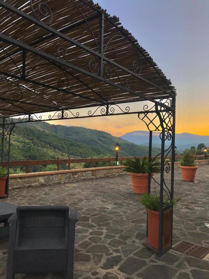 Agriturismo Piano Di Andrea Ostigliano Exterior foto